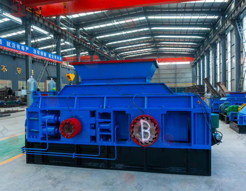 乐鱼网站_乐鱼(中国)重工化工焦炭双齿辊试机2台合并