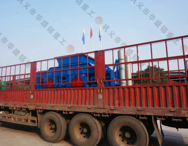 乐鱼网站_乐鱼(中国)液压对辊制砂机发往云南